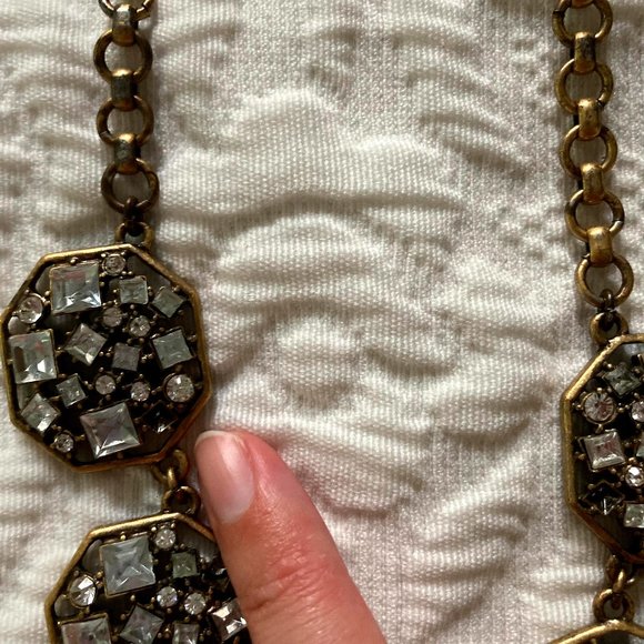 Short "Diamond" Statement Necklace - Picture 5 of 6